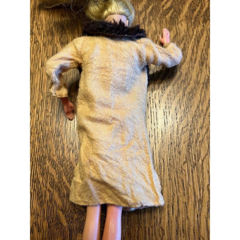 Vintage 70s Barbie Tan Felt Wrap Coat Fur Collar Hong Kong 11.5" Doll Clothing